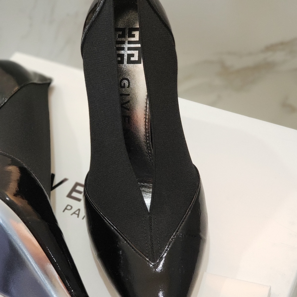 GIVENCHY Elastic Pumps Pointed Toe Shiny Black - Picture 2 of 5